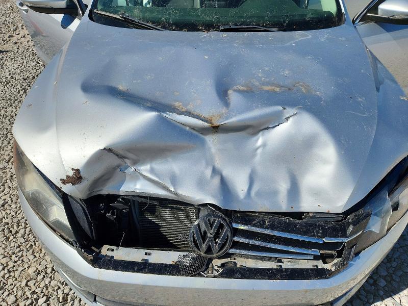 Снимка 11 от търг – 2012 VOLKSWAGEN PASSAT с VIN 1VWBP7A38CC028697