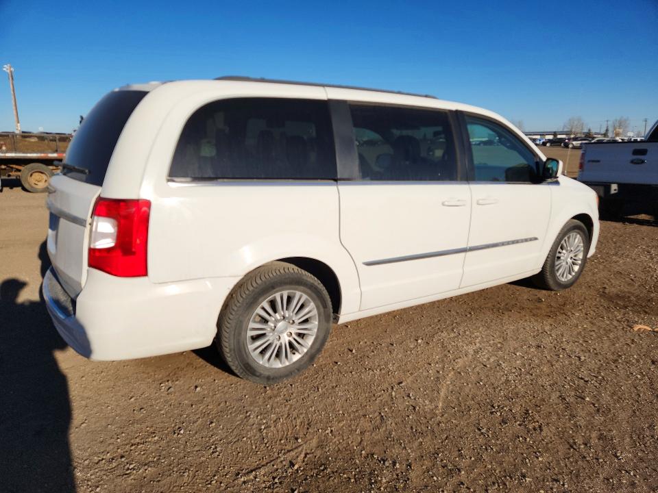 Снимка 3 от търг – 2016 CHRYSLER TOWN & COUNTRY с VIN 2C4RC1CG0GR282802