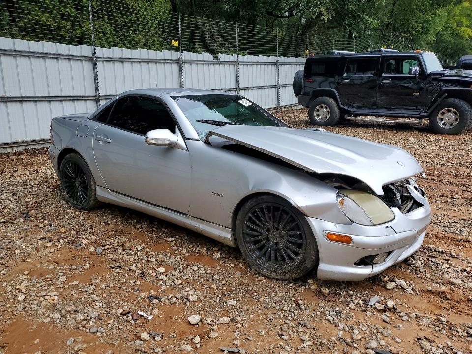 Photo 4 from auction – 2002 MERCEDES-BENZ SLK with VIN WDBKK65F52F259553