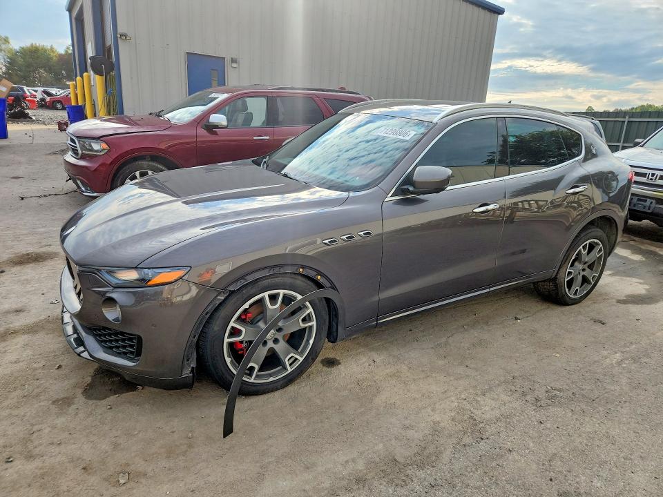 MASERATI LEVANTE 2017 с VIN ZN661XUS8HX222606 - Фото с аукциона