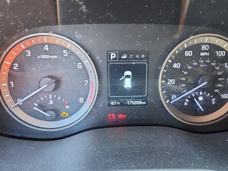 Photo 9 from auction – 2016 HYUNDAI TUCSON with VIN KM8J3CA47GU130290