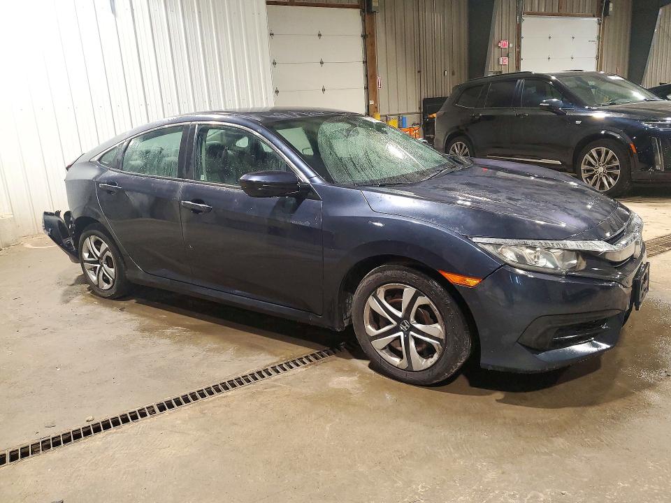 Photo 4 from auction – 2017 HONDA CIVIC with VIN 2HGFC2F53HH547871