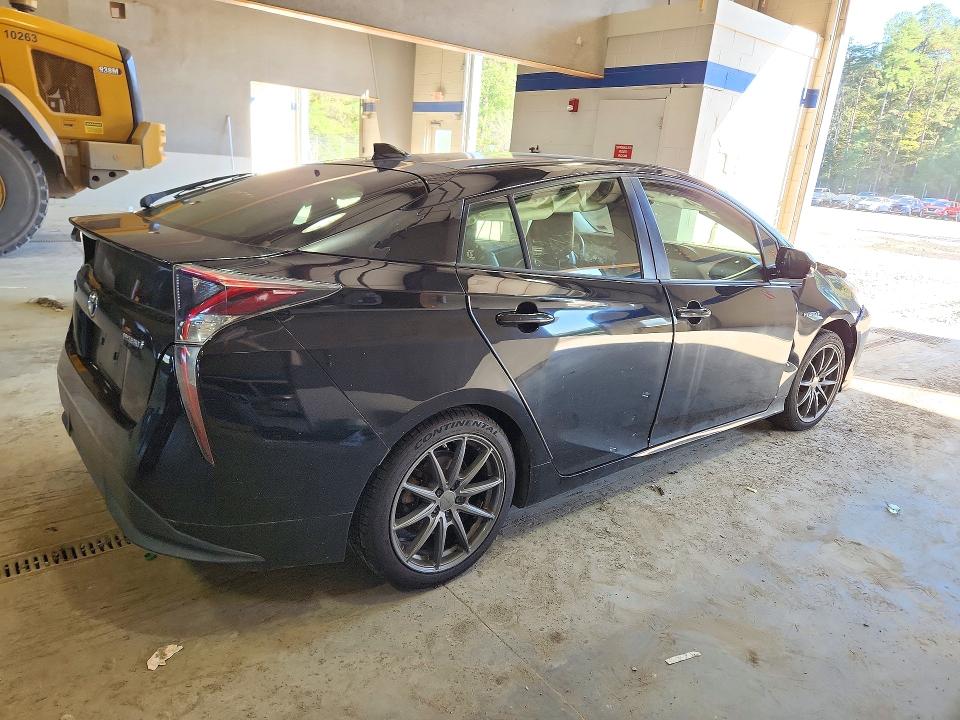 Фото 3 с аукциона – 2016 TOYOTA PRIUS с VIN JTDKARFU1G3026474