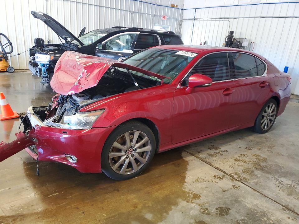 Снимка 1 от търг – 2013 LEXUS GS с VIN JTHCE1BLXD5020033