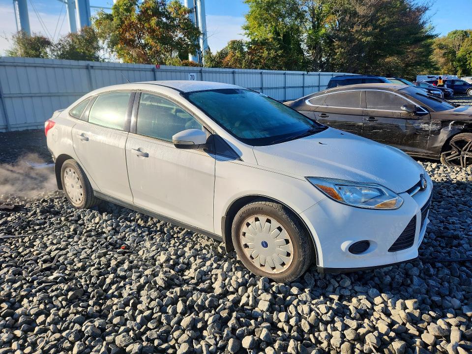 Фото 4 с аукциона – 2013 FORD FOCUS с VIN 1FADP3F29DL207049