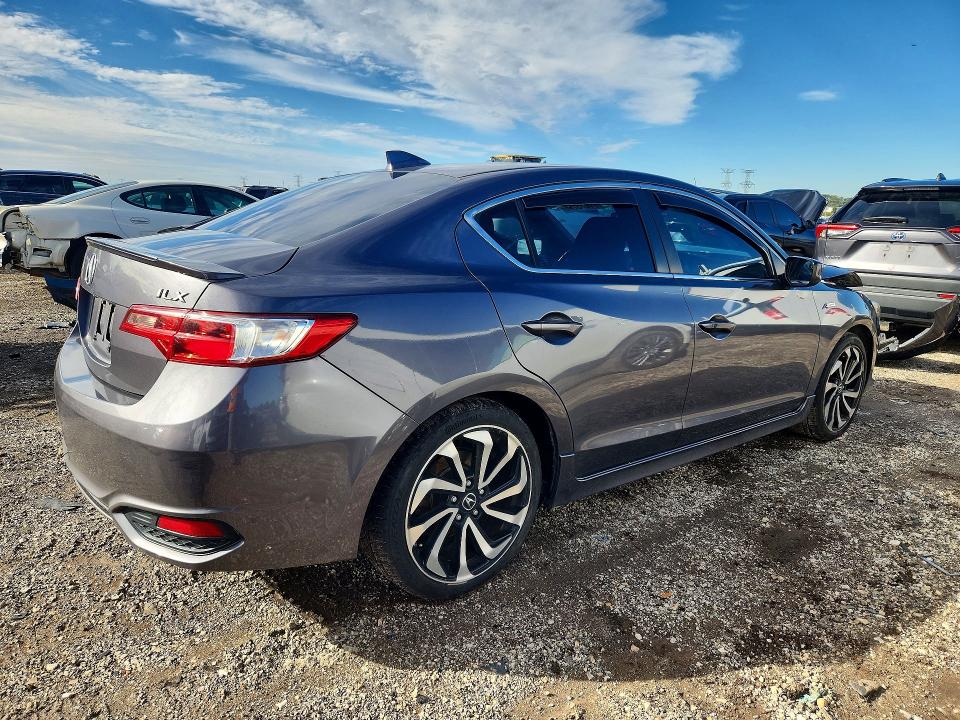 Photo 3 from auction – 2018 ACURA ILX with VIN 19UDE2F86JA000013