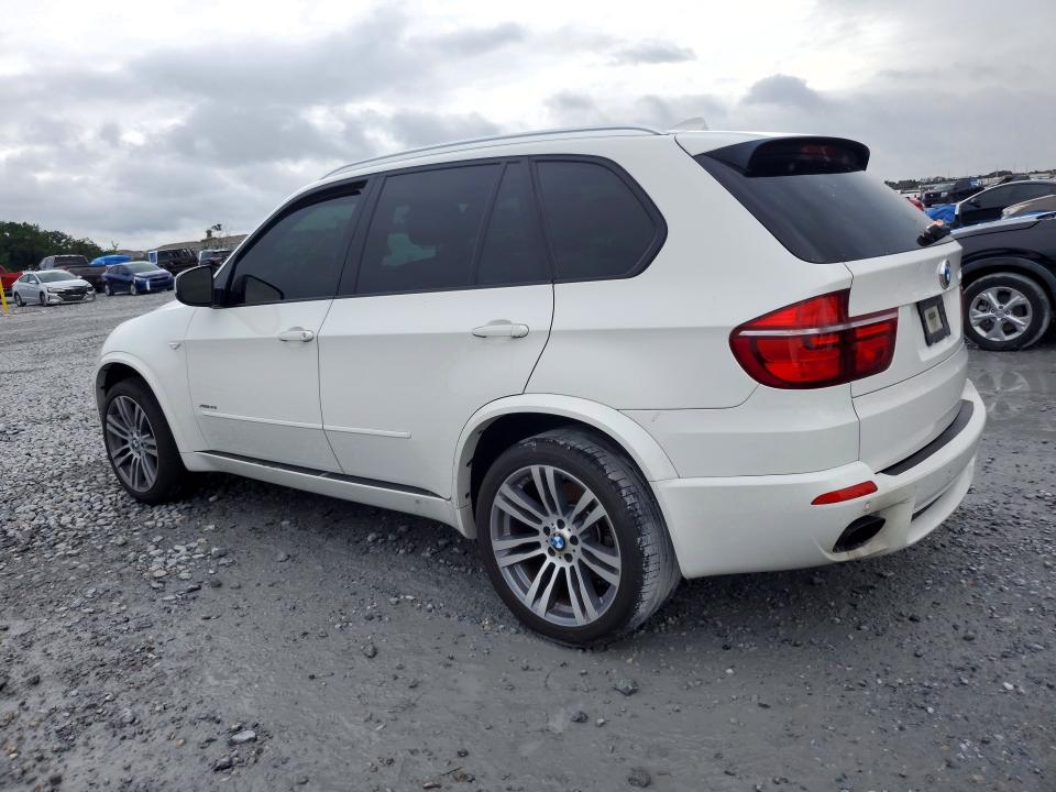Foto 2 de la subasta – 2013 BMW X5 con VIN 5UXZV8C59DL426917
