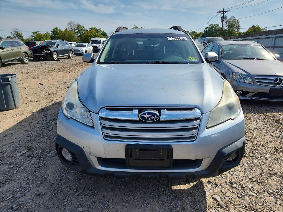 صورة رقم 5 من المزاد - 2014 SUBARU OUTBACK مع VIN 4S4BRBCCXE3286392