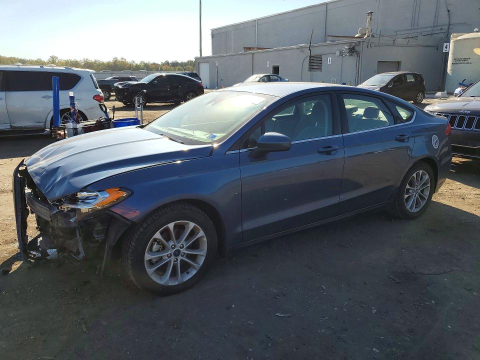 FORD FUSION 2019 с VIN 3FA6P0HD2KR267582 - Снимка от търг