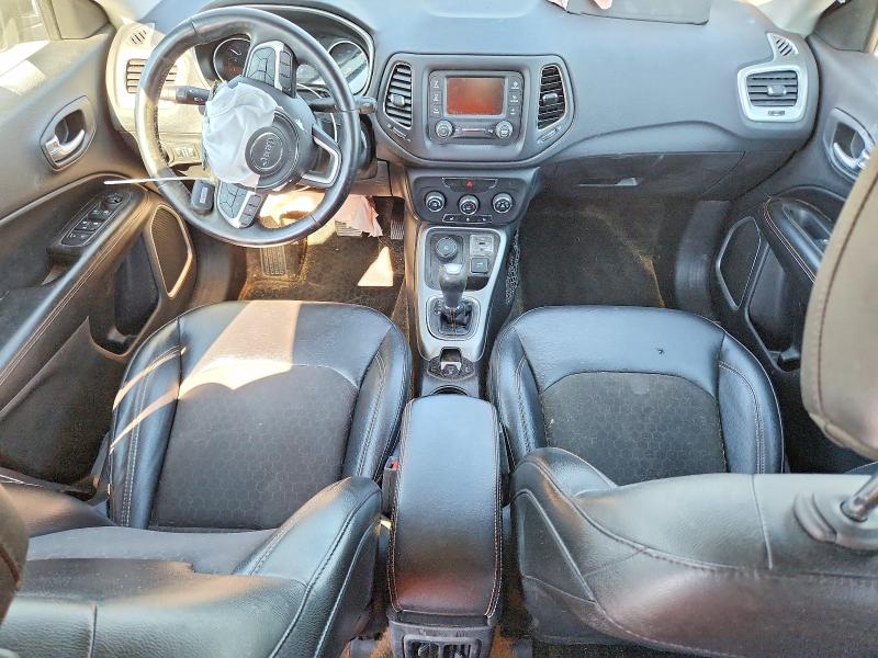 Foto 8 de la subasta – 2018 JEEP COMPASS con VIN 3C4NJDBB7JT423333