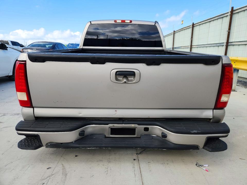 Photo 6 from auction – 2005 CHEVROLET SILVERADO with VIN 2GCEC19V551141868
