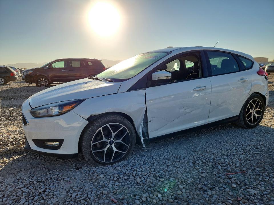 FORD FOCUS 2017 con VIN 1FADP3M2XHL314247 - Foto de la subasta
