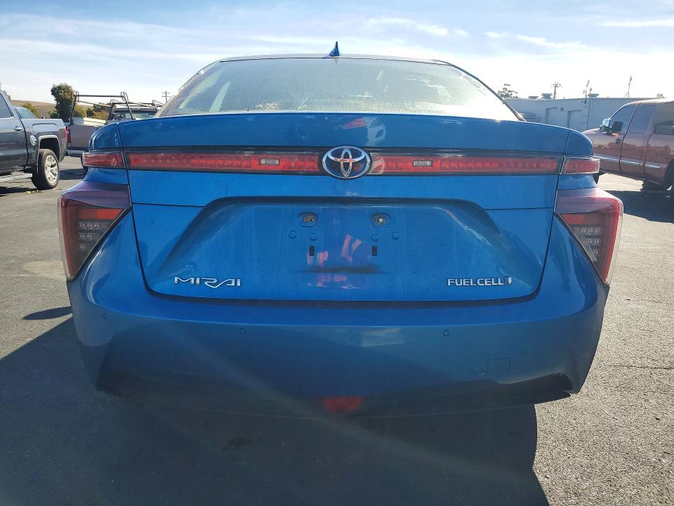 Снимка 6 от търг – 2018 TOYOTA MIRAI с VIN JTDBVRBD3JA004621