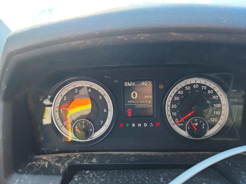 Снимка 9 от търг – 2015 RAM 1500 с VIN 3C6RR7KT6FG700484