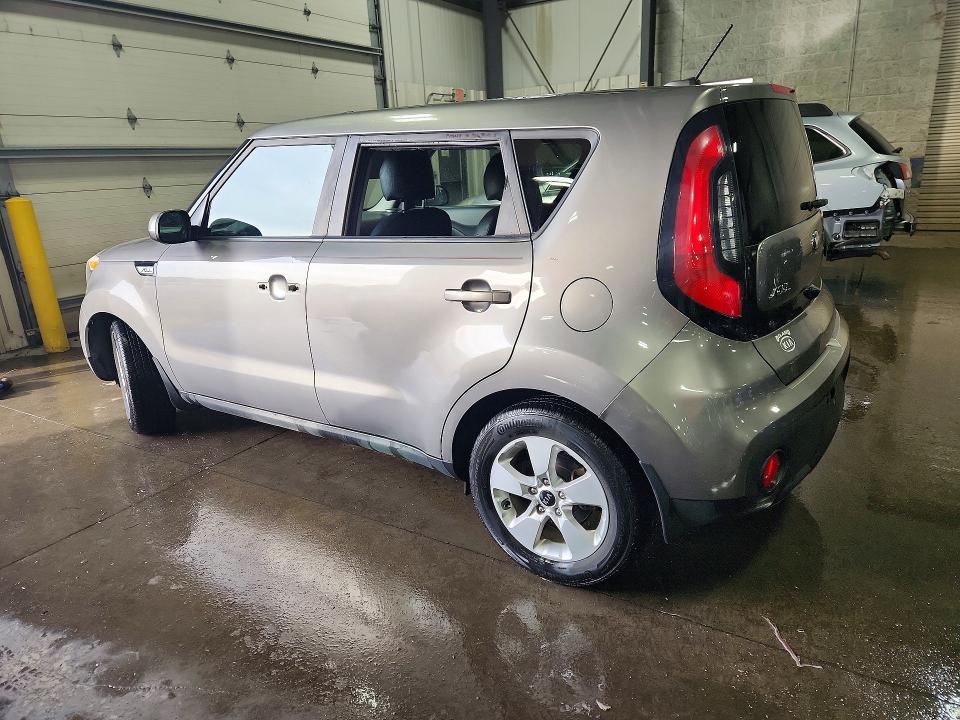 Снимка 2 от търг – 2017 KIA SOUL с VIN KNDJN2A20H7461042