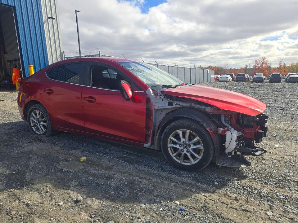 Photo 4 from auction – 2018 MAZDA 3 with VIN JM1BN1V7XJ1172960
