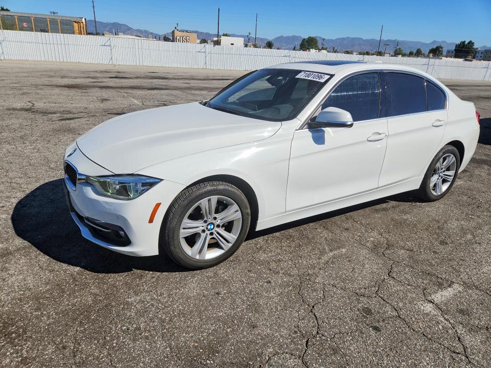 Снимка 1 от търг – 2017 BMW 330 с VIN WBA8D9G31HNU63160