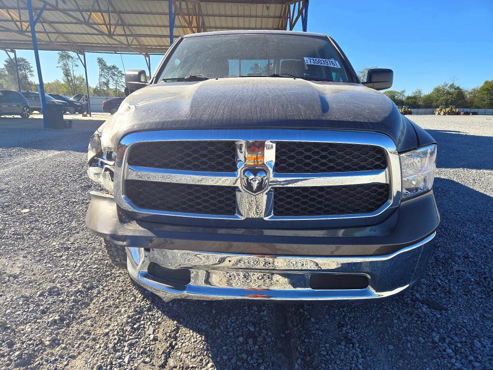 Снимка 5 от търг – 2017 RAM 1500 с VIN 1C6RR6GG4HS713929