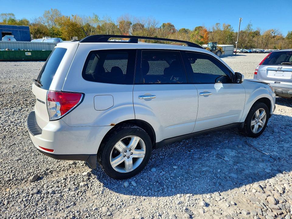 Снимка 3 от търг – 2009 SUBARU FORESTER с VIN JF2SH64629H761700