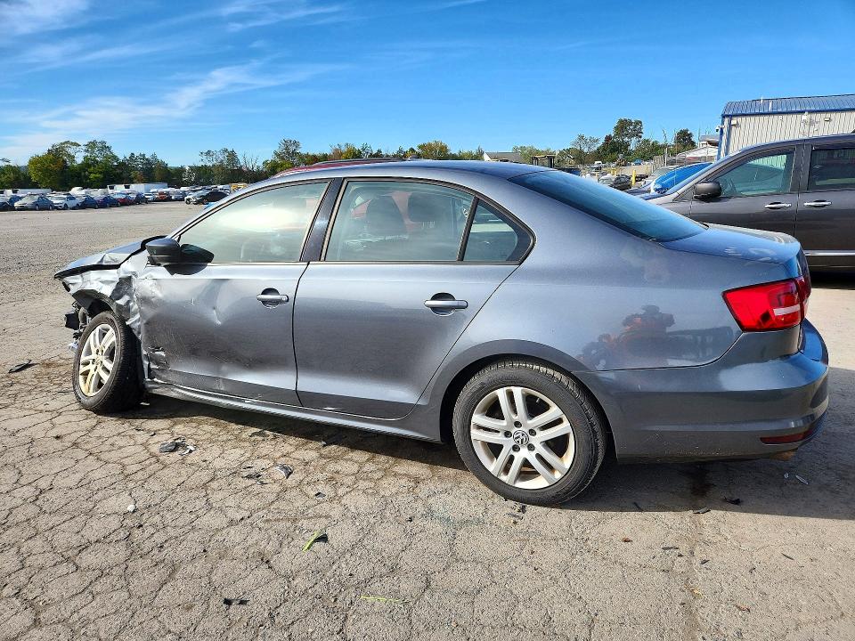 Снимка 2 от търг – 2015 VOLKSWAGEN JETTA с VIN 3VW2K7AJ3FM233733