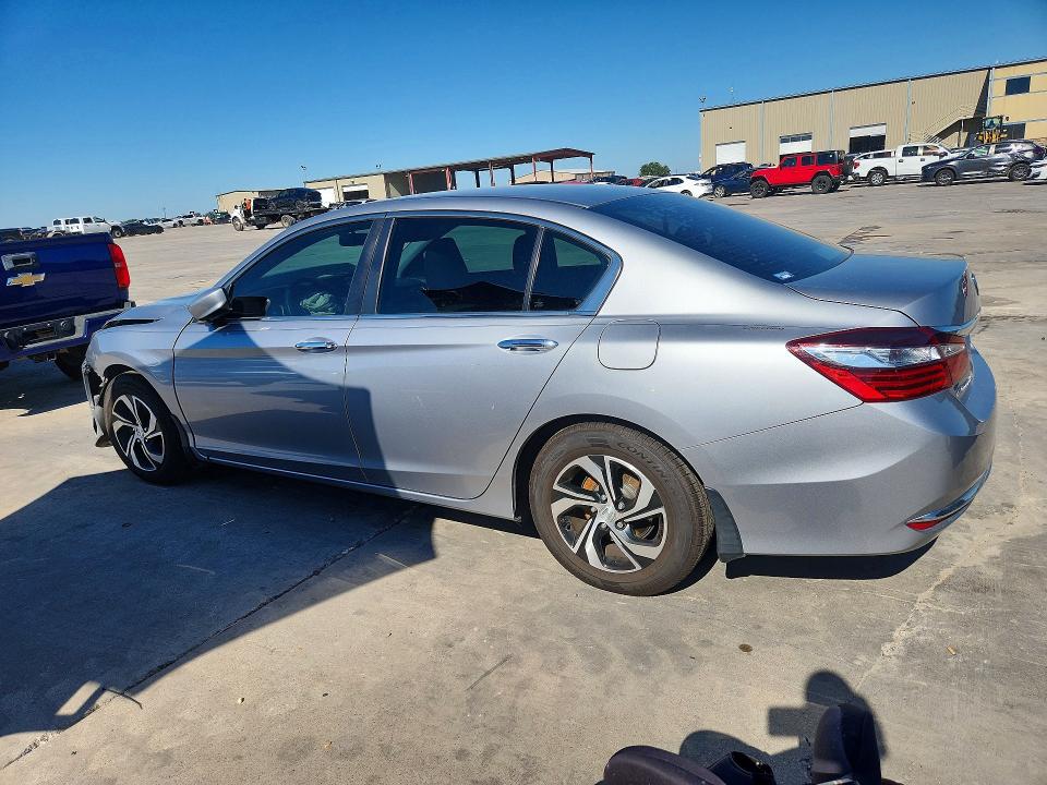 Снимка 2 от търг – 2016 HONDA ACCORD с VIN 1HGCR2F36GA048978