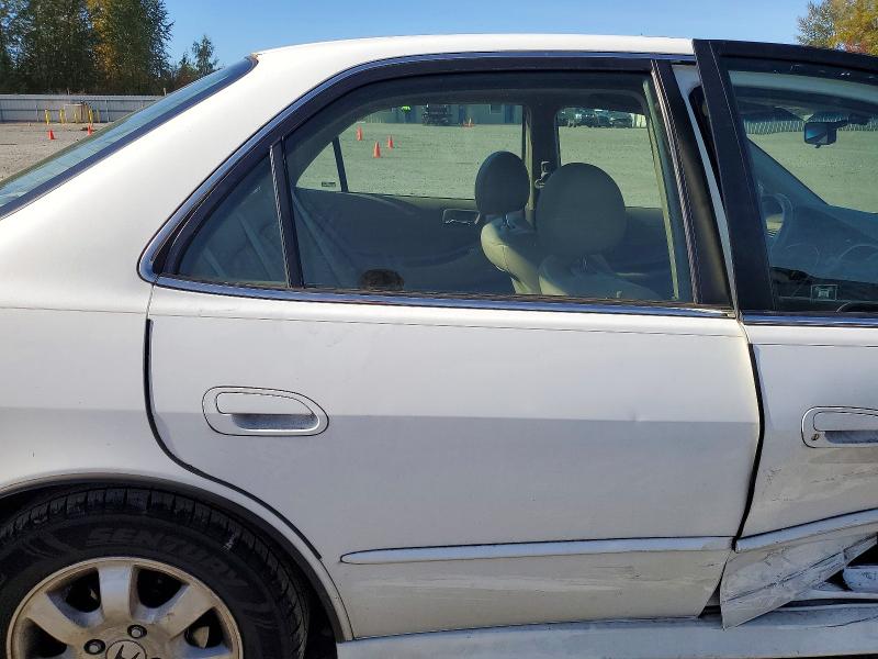 Снимка 10 от търг – 2001 HONDA ACCORD с VIN JHMCG56611C030334