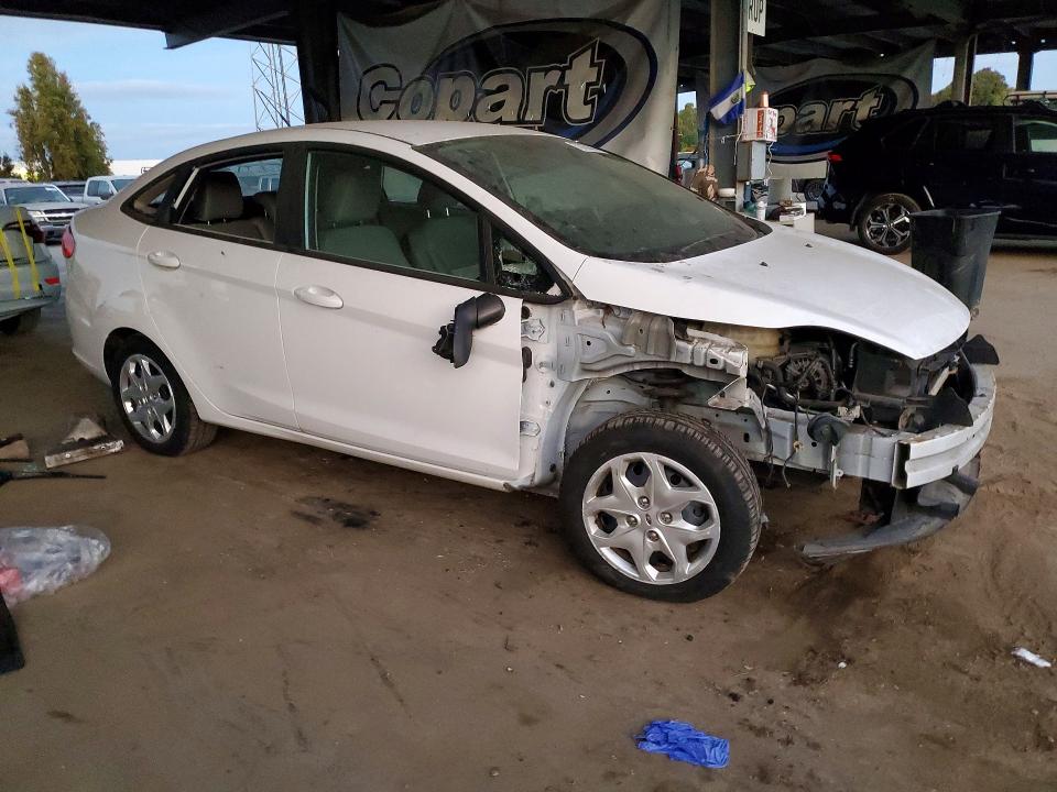 Снимка 4 от търг – 2012 FORD FIESTA с VIN 3FADP4BJ7CM140838