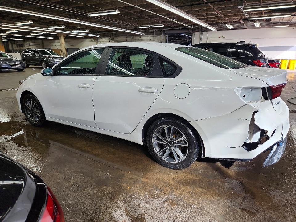 Zdjęcie 2 z aukcji – 2023 KIA FORTE z VIN 3KPF24AD1PE589171