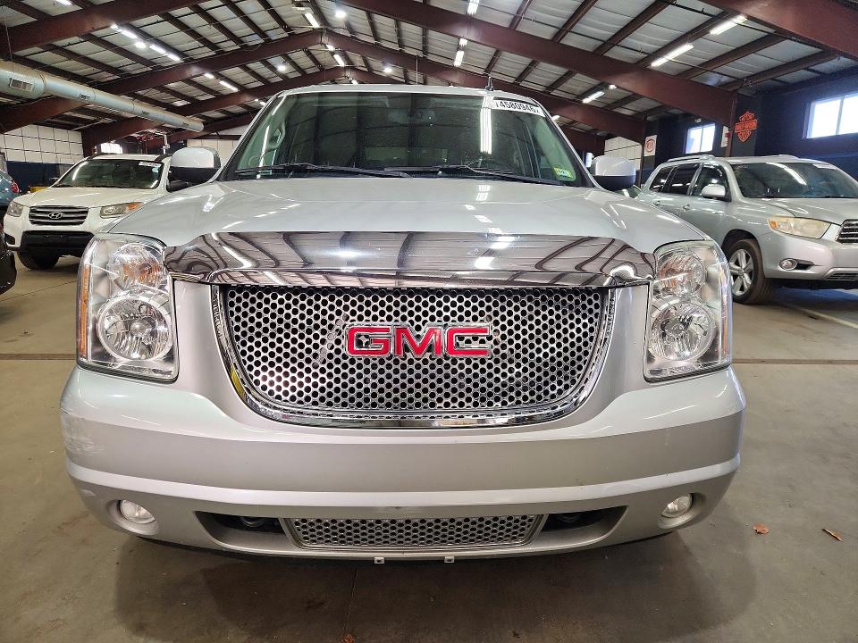 Снимка 5 от търг – 2014 GMC YUKON XL с VIN 1GKS2MEF0ER131542