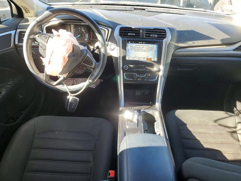 Foto 8 de la subasta – 2019 FORD FUSION con VIN 3FA6P0LU9KR101163