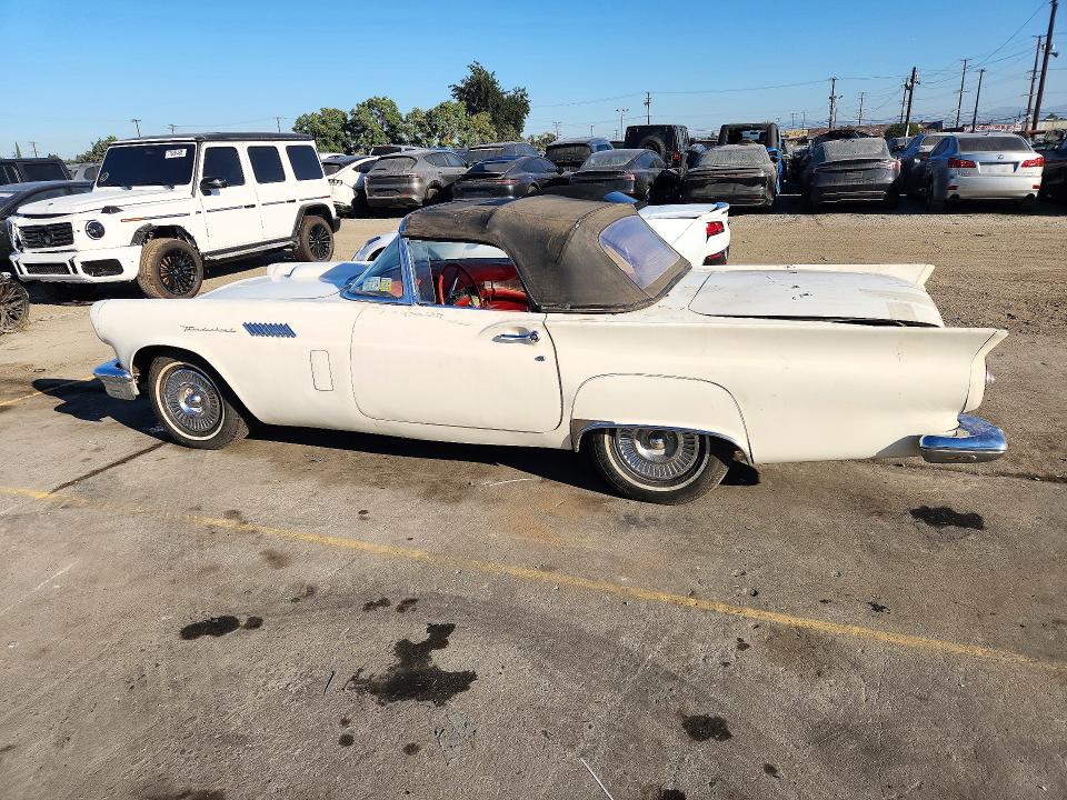 Foto 2 de la subasta – 1957 FORD THUNDERBIRD con VIN 07FH271684