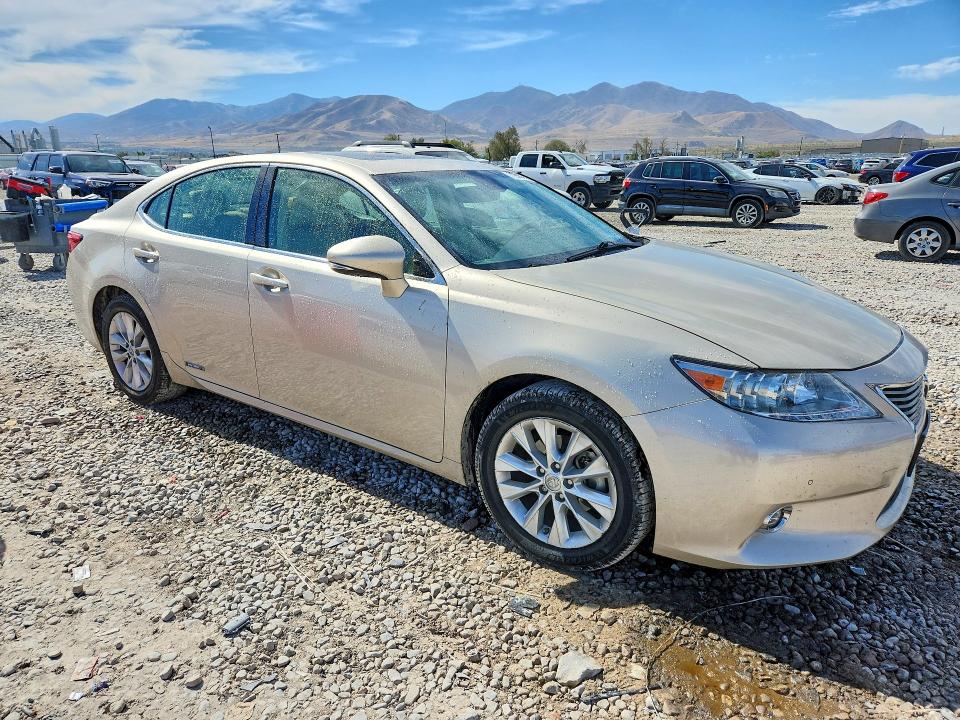 Снимка 4 от търг – 2015 LEXUS ES с VIN JTHBW1GG7F2099282