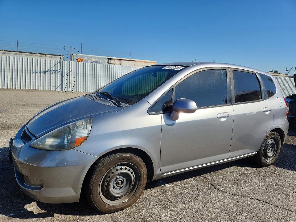 HONDA FIT 2007 مع رقم تعريف المركبة JHMGD38417S030990 - صورة من المزاد