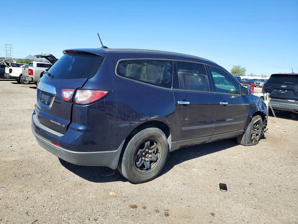 Photo 3 from auction – 2015 CHEVROLET TRAVERSE with VIN 1GNKRFED1FJ356710
