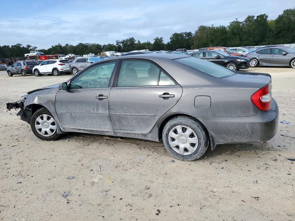 Снимка 2 от търг – 2003 TOYOTA CAMRY с VIN 4T1BE32K33U767215