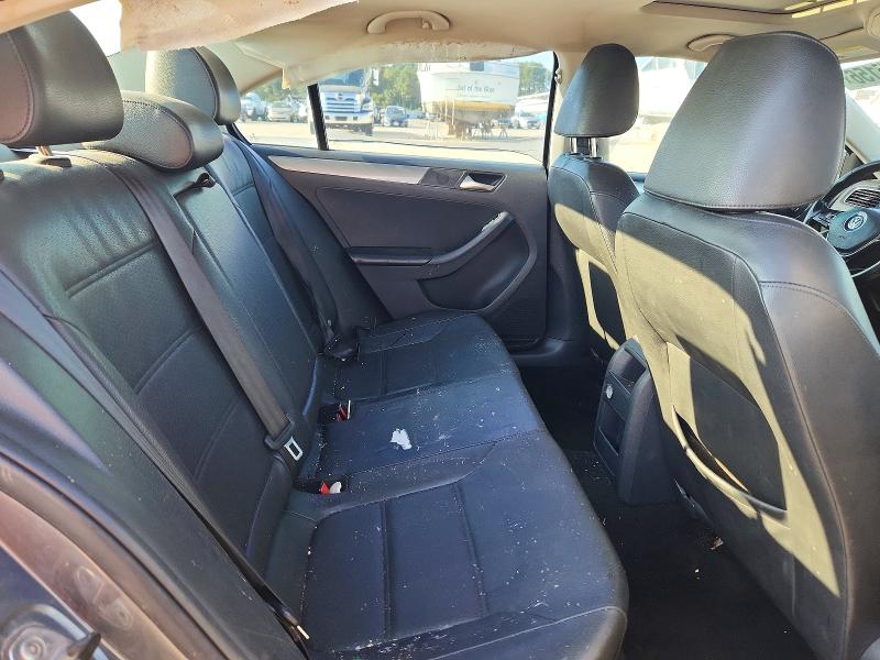 Photo 10 from auction – 2015 VOLKSWAGEN JETTA with VIN 3VWD17AJ3FM350191