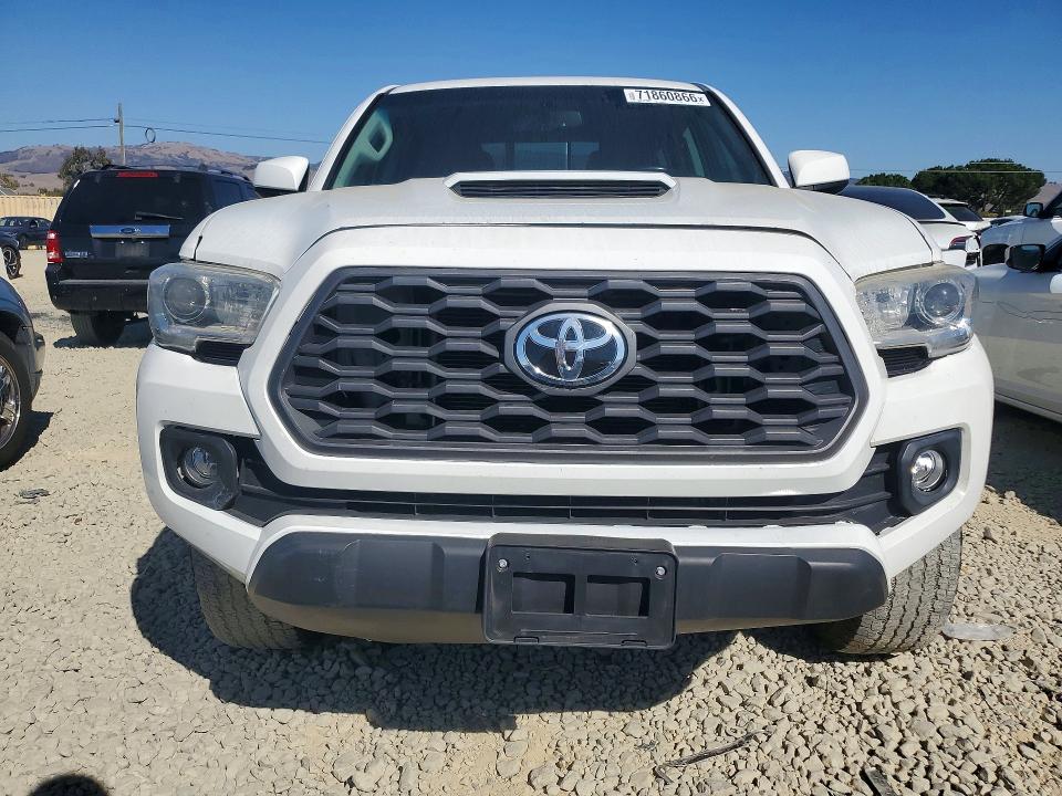 Снимка 5 от търг – 2022 TOYOTA TACOMA с VIN 3TMAZ5CNXNM184608