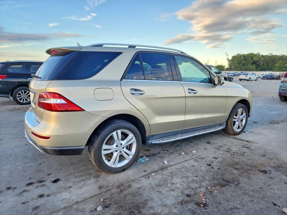 Снимка 3 от търг – 2013 MERCEDES-BENZ ML с VIN 4JGDA5JB4DA246735