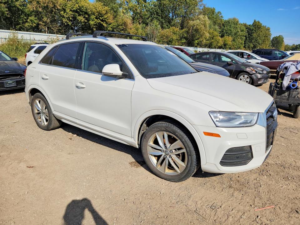 Снимка 4 от търг – 2016 AUDI Q3 с VIN WA1EFCFS3GR012710