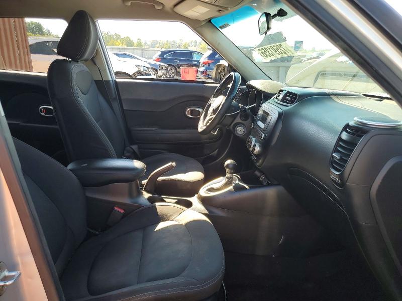 Фото 7 с аукциона – 2015 KIA SOUL с VIN KNDJN2A27F7775655