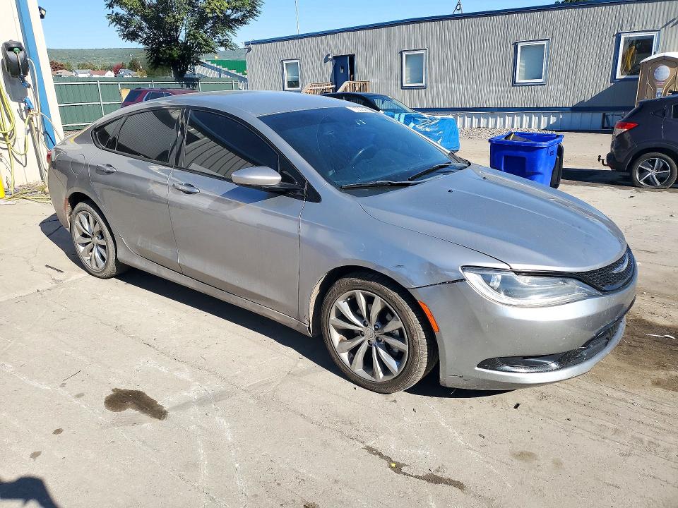 Снимка 4 от търг – 2015 CHRYSLER 200 с VIN 1C3CCCBB6FN668082