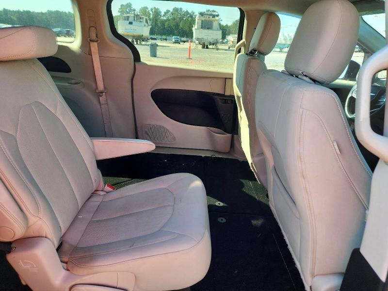 Фото 11 с аукциона – 2017 CHRYSLER PACIFICA с VIN 2C4RC1CGXHR657631