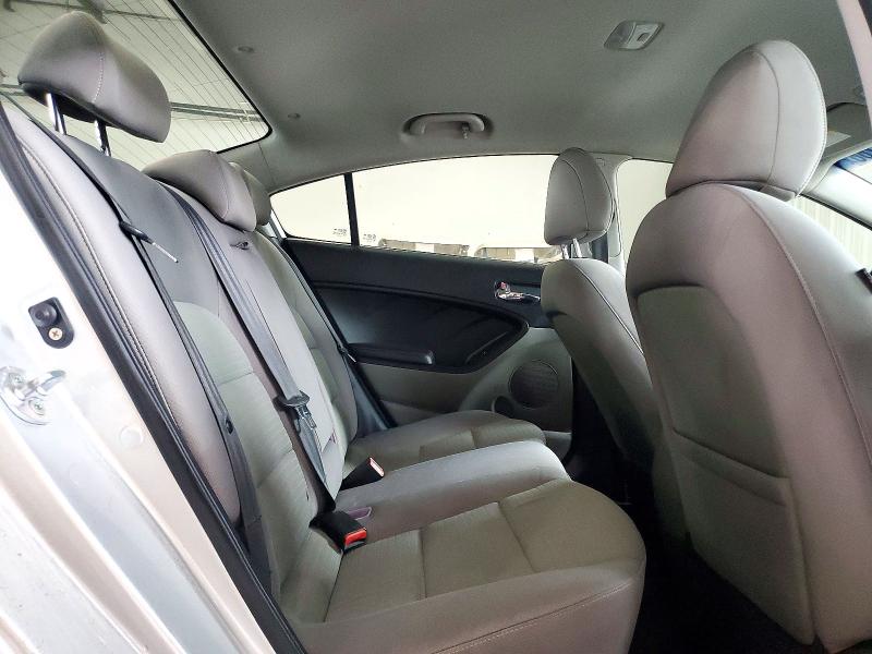 Zdjęcie 10 z aukcji – 2014 KIA FORTE z VIN KNAFX4A60E5105905