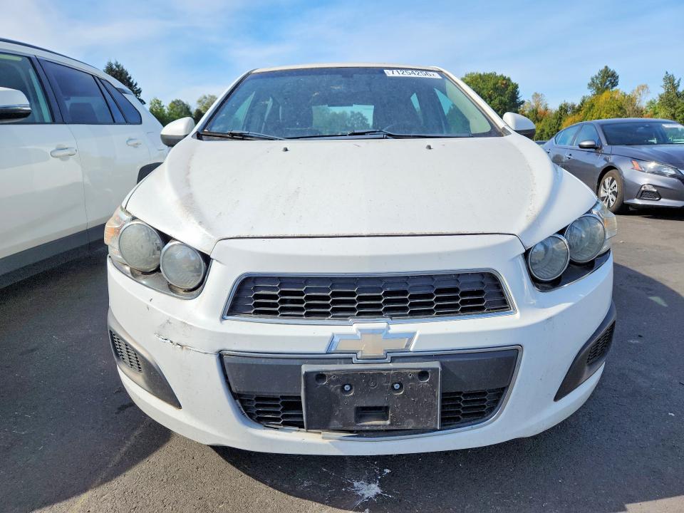 Foto 5 de la subasta – 2016 CHEVROLET SONIC con VIN 1G1JA6SG2G4174775