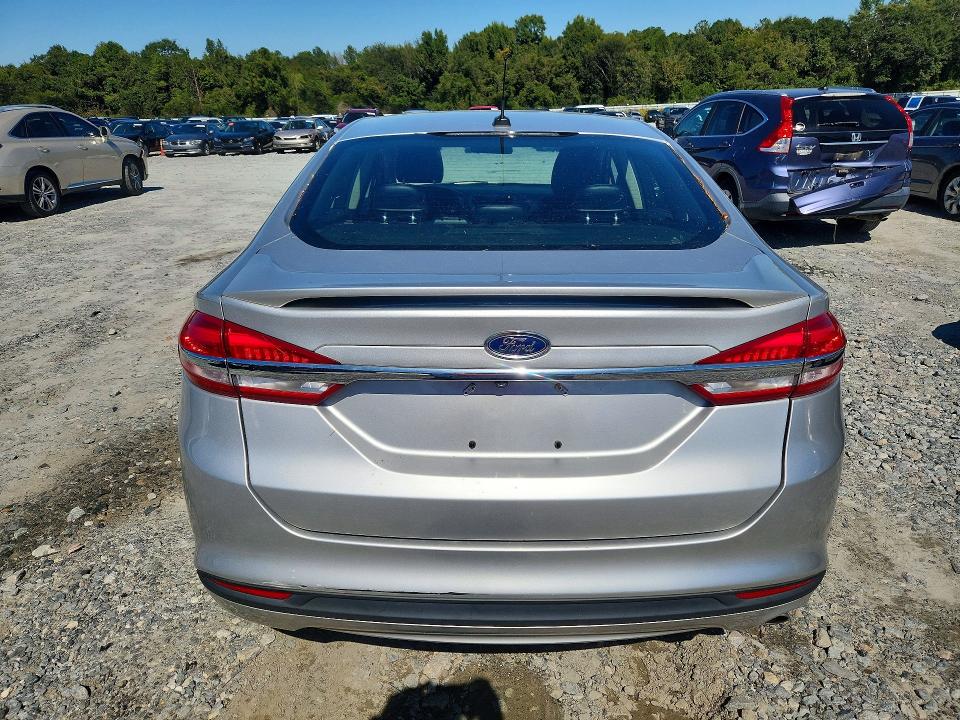 Фото 6 с аукциона – 2017 FORD FUSION с VIN 3FA6P0LU6HR382329