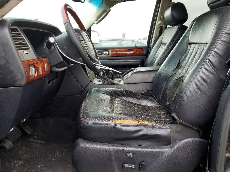 Photo 7 from auction – 2003 LINCOLN NAVIGATOR with VIN 5LMFU27R13LJ07696