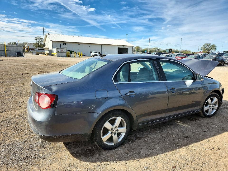 Снимка 3 от търг – 2009 VOLKSWAGEN JETTA с VIN 3VWRM71K99M038645
