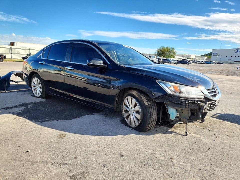 Снимка 4 от търг – 2014 HONDA ACCORD с VIN 1HGCR2F83EA099363