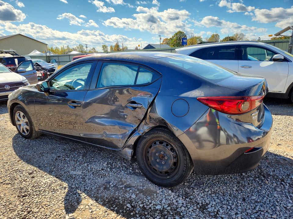 Снимка 2 от търг – 2015 MAZDA 3 с VIN 3MZBM1U71FM141687