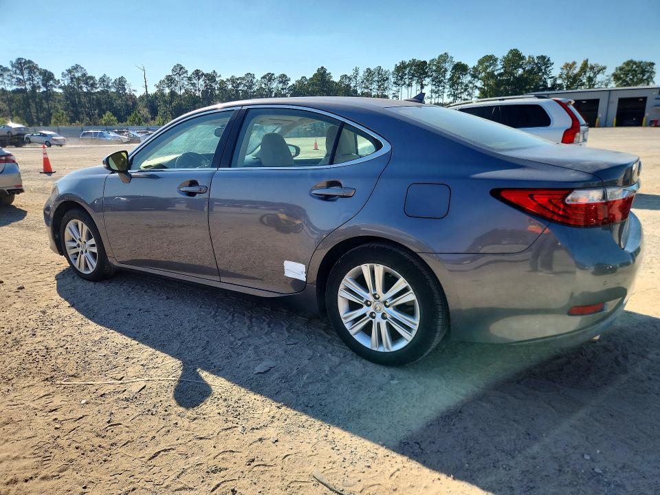 Foto 2 de la subasta – 2014 LEXUS ES con VIN JTHBK1GGXE2141650